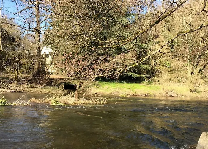 Au Fil De L'eau Guest house