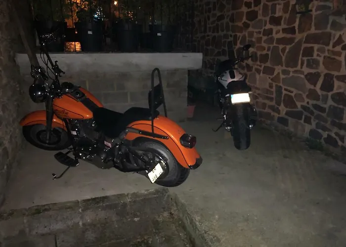 Au Fil De L'eau Guest house 3*